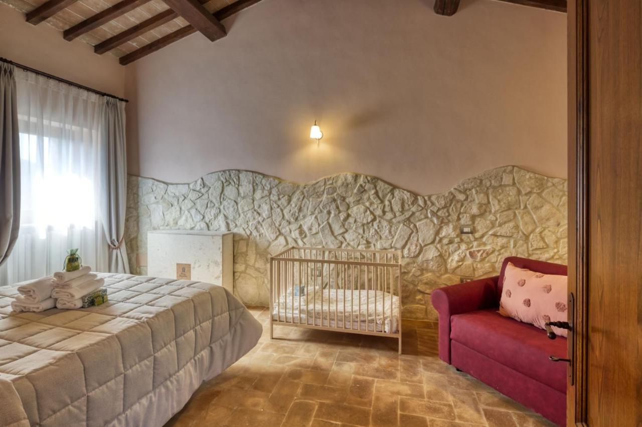 Borgo Incantato Spoleto Pompagnano Екстериор снимка