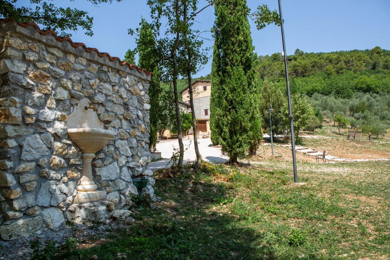 Borgo Incantato Spoleto Pompagnano Екстериор снимка
