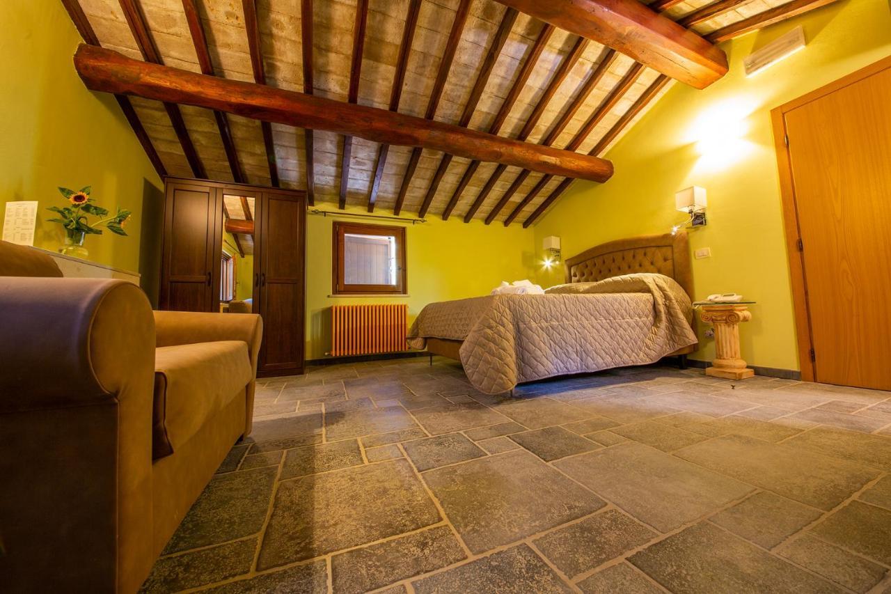 Borgo Incantato Spoleto Pompagnano Екстериор снимка