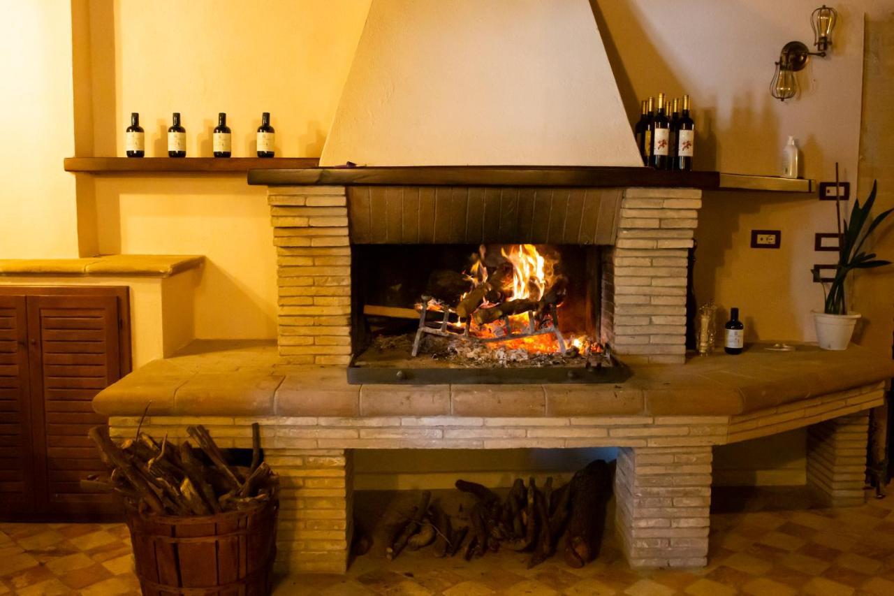 Borgo Incantato Spoleto Pompagnano Екстериор снимка